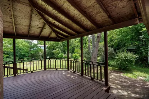 9104 Cherry Blossom Ln, Cincinnati, OH 45231 photo 38