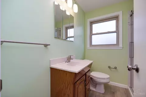 9104 Cherry Blossom Ln, Cincinnati, OH 45231 photo 22