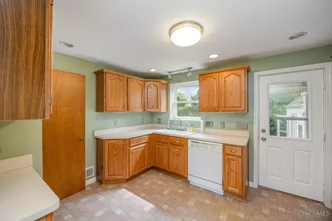 3604 Robb Ave, Cheviot, OH 45211 photo 7