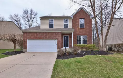 13 Woodside Park Dr, Amelia, OH 45102