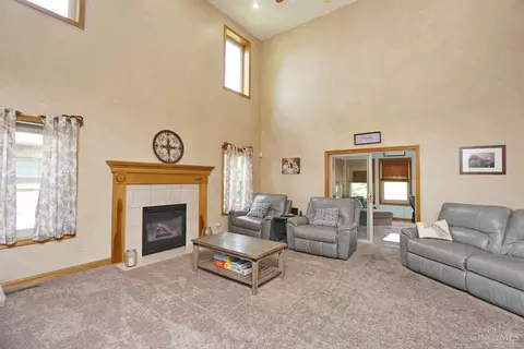 6300 Eagle Point Dr, Liberty, OH 45011 photo 9