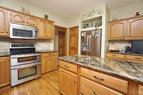 6300 Eagle Point Dr, Liberty, OH 45011 photo 17