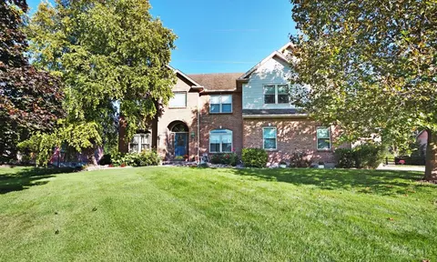 6300 Eagle Point Dr, Liberty, OH 45011 photo 2