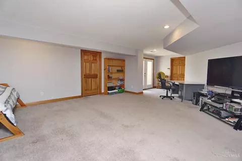 6300 Eagle Point Dr, Liberty, OH 45011 photo 31