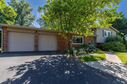 Exterior - 3299 Arborview Ct, Cincinnati, OH 45239 photo 2 of 5