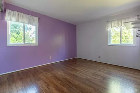 Bedroom - 3299 Arborview Ct, Cincinnati, OH 45239 photo 3 of 8