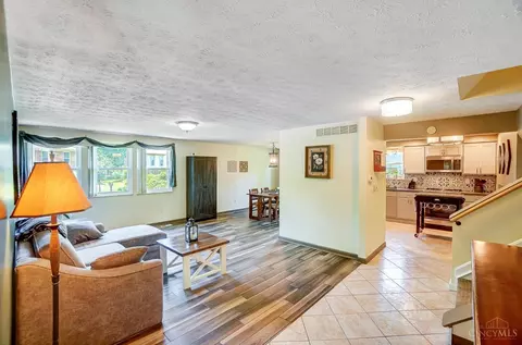 4307 Cider Mill Dr, Cincinnati, OH 45245 photo 6