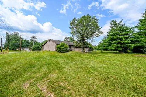 Exterior - 8290 Fields Ertel Rd, Cincinnati, OH 45249 photo 8 of 9