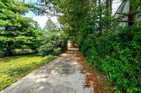 Exterior - 8290 Fields Ertel Rd, Cincinnati, OH 45249 photo 5 of 9