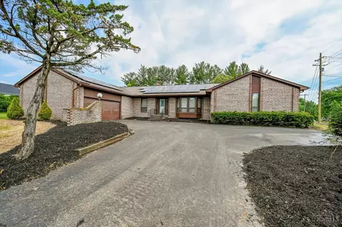 8290 Fields Ertel Rd, Cincinnati, OH 45249