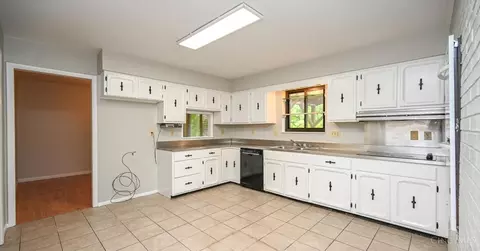 Kitchen - 8290 Fields Ertel Rd, Cincinnati, OH 45249 photo 2 of 2