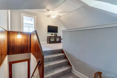Entry Way - 3523 Middleton Ave, Cincinnati, OH 45220 photo 9 of 9