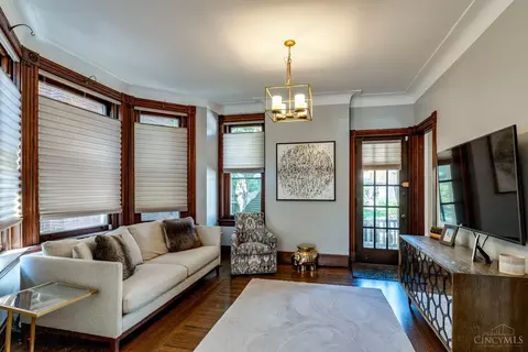 Living - 3523 Middleton Ave, Cincinnati, OH 45220 photo 1 of 1