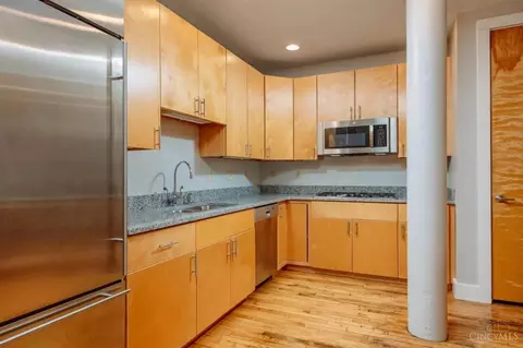 Kitchen - 26 Sixth St #501, Cincinnati, OH 45202 photo 2 of 10