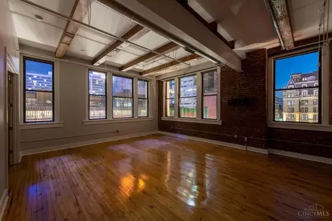 Living - 26 Sixth St #501, Cincinnati, OH 45202 photo 6 of 12
