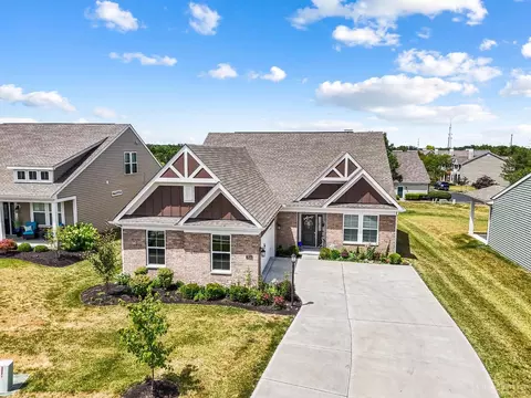 7614 Watercrest Ct, Maineville, OH 45039