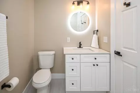 Bath - 4185 Dixie Dr, Cincinnati, OH 45245 photo 3 of 6
