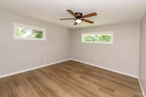 8664 Balboa Dr, Cincinnati, OH 45231 photo 19