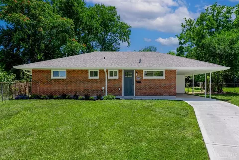 8664 Balboa Dr, Cincinnati, OH 45231