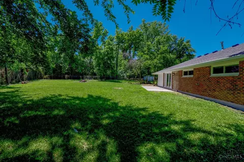 8664 Balboa Dr, Cincinnati, OH 45231 photo 28