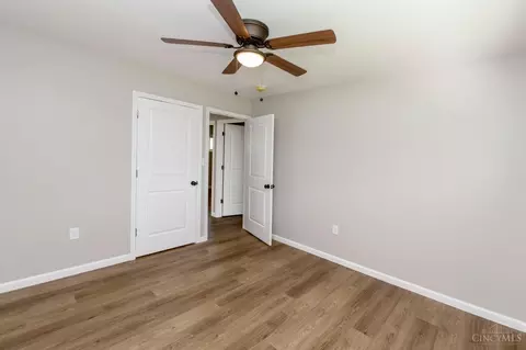 8664 Balboa Dr, Cincinnati, OH 45231 photo 18