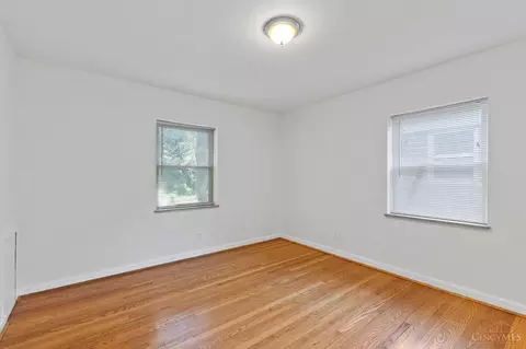 Bedroom - 6232 Rogers Park, Cincinnati, OH 45213 photo 1 of 7
