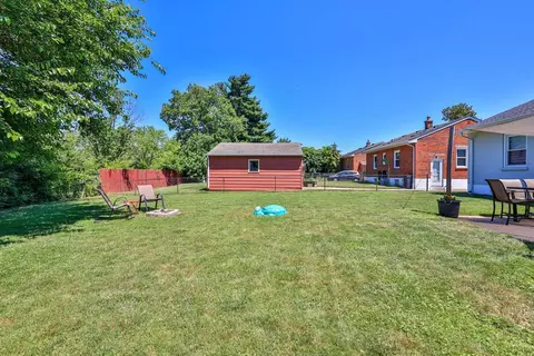 Exterior - 3900 Limerick Ave, Cincinnati, OH 45236 photo 7 of 10