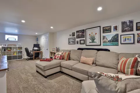 Living - 3900 Limerick Ave, Cincinnati, OH 45236 photo 4 of 5