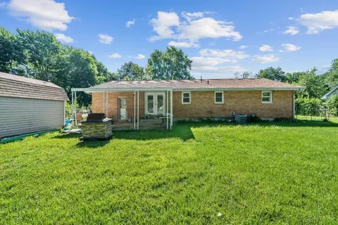 Exterior - 205 Second St, Mount Orab, OH 45154 photo 2 of 5