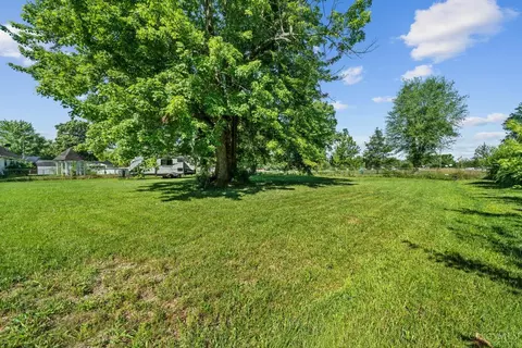 Exterior - 205 Second St, Mount Orab, OH 45154 photo 3 of 5
