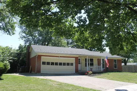 5000 Catalina Ct, Middletown, OH 45044