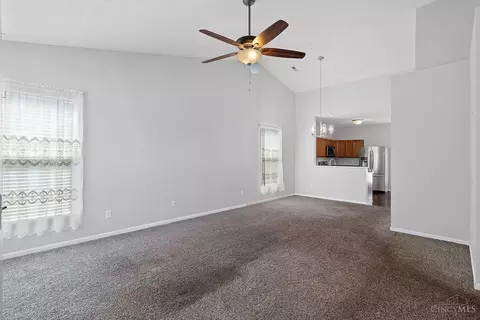 863 Anson Dr, Cincinnati, OH 45245 photo 8