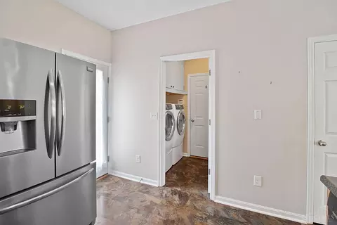 863 Anson Dr, Cincinnati, OH 45245 photo 6