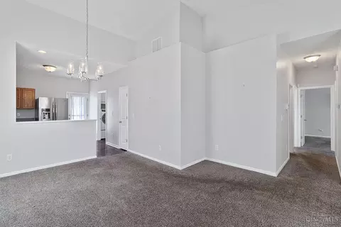 863 Anson Dr, Cincinnati, OH 45245 photo 9