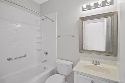 863 Anson Dr, Cincinnati, OH 45245 photo 11