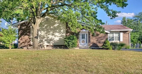 125 Trails End Dr, Monroe, OH 45050