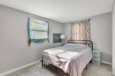 Bedroom - 1029 Lockman Ave, Cincinnati, OH 45238 photo 2 of 3