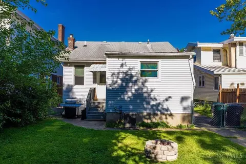 Exterior - 1029 Lockman Ave, Cincinnati, OH 45238 photo 3 of 4