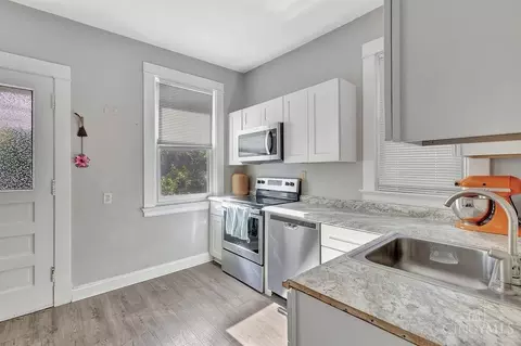 Kitchen - 1029 Lockman Ave, Cincinnati, OH 45238 photo 1 of 2
