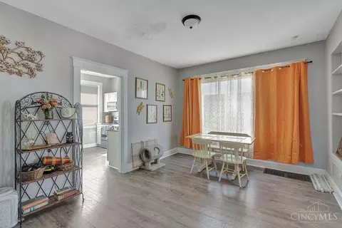 Dining - 1029 Lockman Ave, Cincinnati, OH 45238 photo 1 of 1