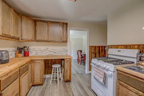 Kitchen - 10614 Mill Rd, Cincinnati, OH 45240 photo 1 of 3