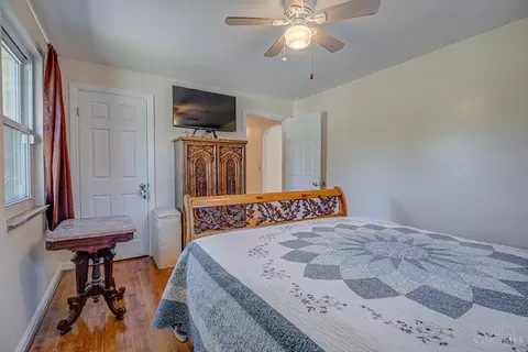 Bedroom - 10614 Mill Rd, Cincinnati, OH 45240 photo 2 of 5