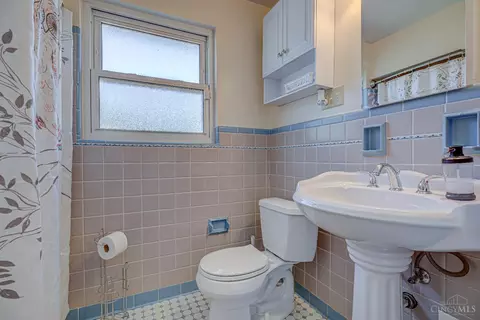 Bath - 10614 Mill Rd, Cincinnati, OH 45240 photo 1 of 3