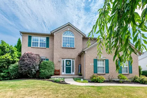 262 Everwood Dr, Hamilton Township, OH 45039