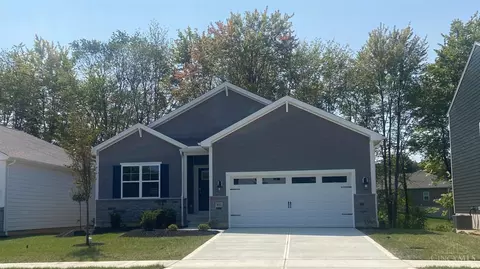 80 Snapdragon Dr, Amelia, OH 45102