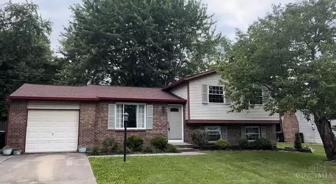 4215 Edinburgh Dr, Cincinnati, OH 45245