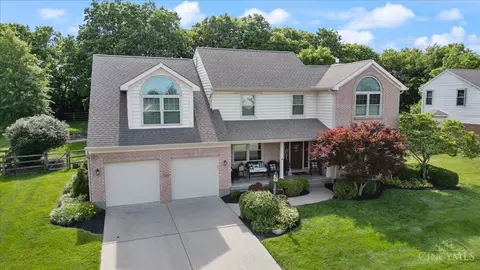 7329 Rolling Meadows Dr, West Chester, OH 45069