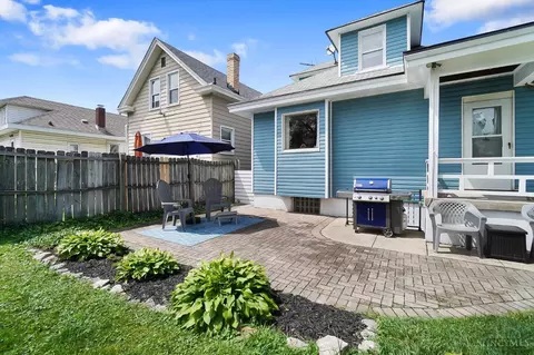 Exterior - 2807 Robertson Ave, Cincinnati, OH 45209 photo 4 of 9