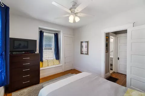 Bedroom - 2807 Robertson Ave, Cincinnati, OH 45209 photo 3 of 5