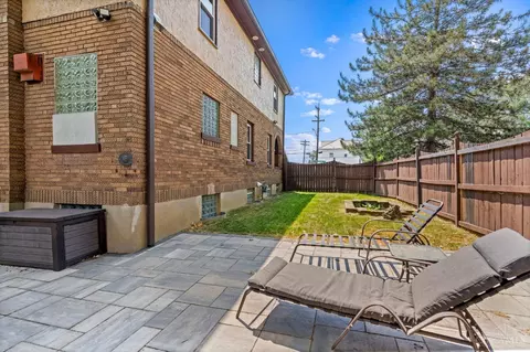 Exterior - 4788 Reading Rd, Cincinnati, OH 45237 photo 6 of 9